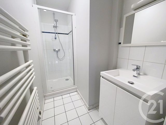 Appartement F4 à louer - 4 pièces - 91.36 m2 - SENLIS - 60 - PICARDIE - Century 21 Agence Saint-Pierre