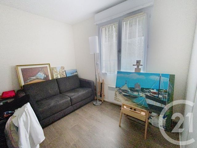 Appartement F3 à vendre - 3 pièces - 63.0 m2 - SENLIS - 60 - PICARDIE - Century 21 Agence Saint-Pierre