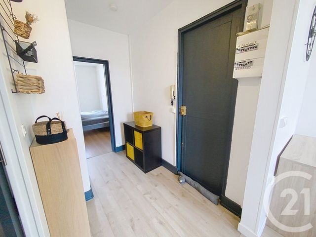 Appartement F2 à louer - 2 pièces - 47.9 m2 - BARBERY - 60 - PICARDIE - Century 21 Agence Saint-Pierre