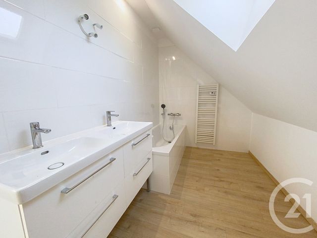 maison à vendre - 4 pièces - 115.0 m2 - AUMONT EN HALATTE - 60 - PICARDIE - Century 21 Agence Saint-Pierre