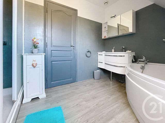 maison à vendre - 8 pièces - 175.0 m2 - ST VAAST DE LONGMONT - 60 - PICARDIE - Century 21 Agence Saint-Pierre