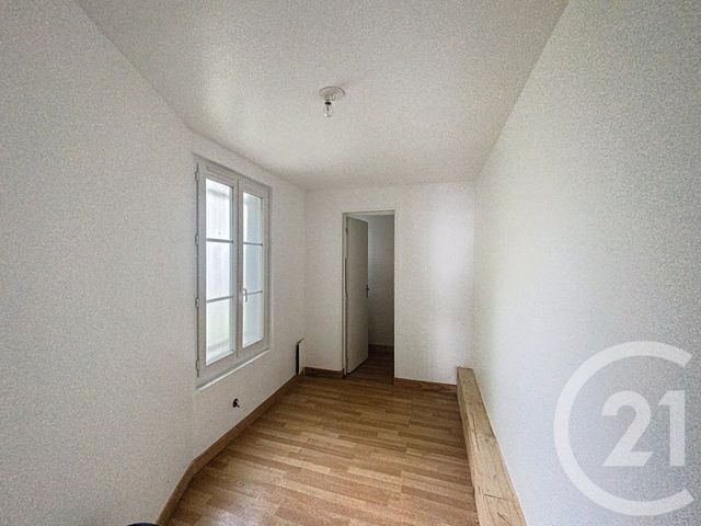 Appartement Local à vendre - 2 pièces - 38.0 m2 - SENLIS - 60 - PICARDIE - Century 21 Agence Saint-Pierre
