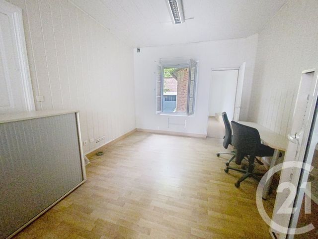 Appartement Local à vendre - 2 pièces - 38.0 m2 - SENLIS - 60 - PICARDIE - Century 21 Agence Saint-Pierre