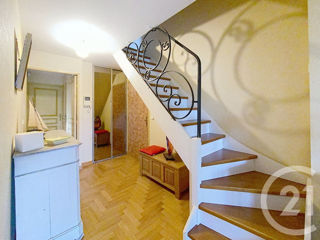 Appartement Duplex à vendre - 4 pièces - 74.0 m2 - SENLIS - 60 - PICARDIE - Century 21 Agence Saint-Pierre