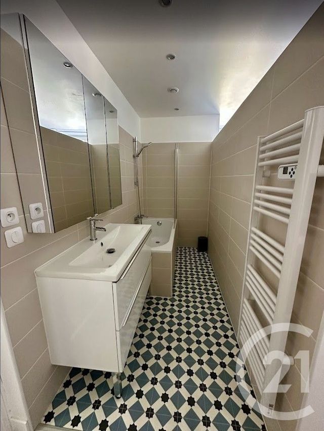 maison à louer - 4 pièces - 110.0 m2 - SENLIS - 60 - PICARDIE - Century 21 Agence Saint-Pierre