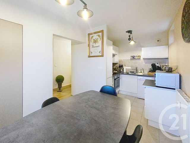 Appartement F3 à louer - 3 pièces - 84.12 m2 - SENLIS - 60 - PICARDIE - Century 21 Agence Saint-Pierre