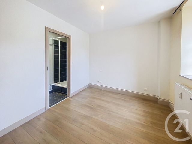 Appartement F3 à louer - 3 pièces - 84.12 m2 - SENLIS - 60 - PICARDIE - Century 21 Agence Saint-Pierre