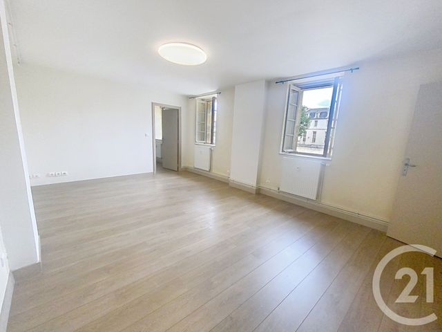 Appartement F3 à louer - 3 pièces - 84.12 m2 - SENLIS - 60 - PICARDIE - Century 21 Agence Saint-Pierre