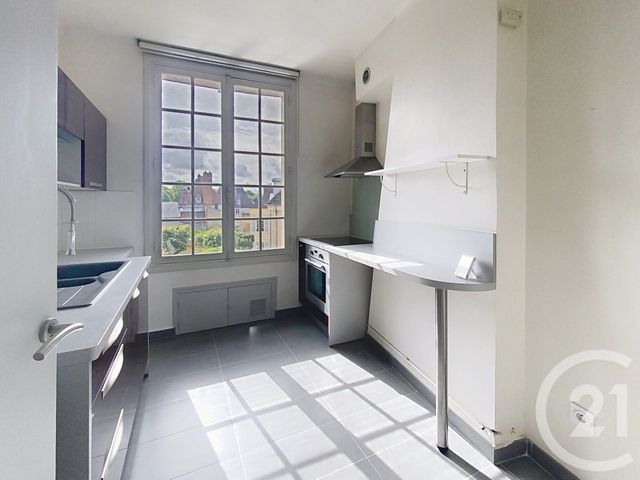 Appartement F4 à louer - 4 pièces - 96.05 m2 - SENLIS - 60 - PICARDIE - Century 21 Agence Saint-Pierre