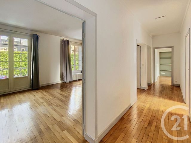 Appartement F4 à louer - 4 pièces - 96.05 m2 - SENLIS - 60 - PICARDIE - Century 21 Agence Saint-Pierre
