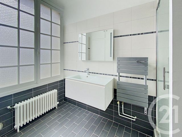 Appartement F4 à louer - 4 pièces - 96.05 m2 - SENLIS - 60 - PICARDIE - Century 21 Agence Saint-Pierre