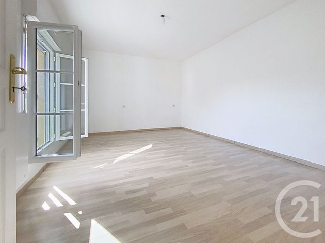 Appartement Duplex à vendre - 4 pièces - 75.81 m2 - SENLIS - 60 - PICARDIE - Century 21 Agence Saint-Pierre