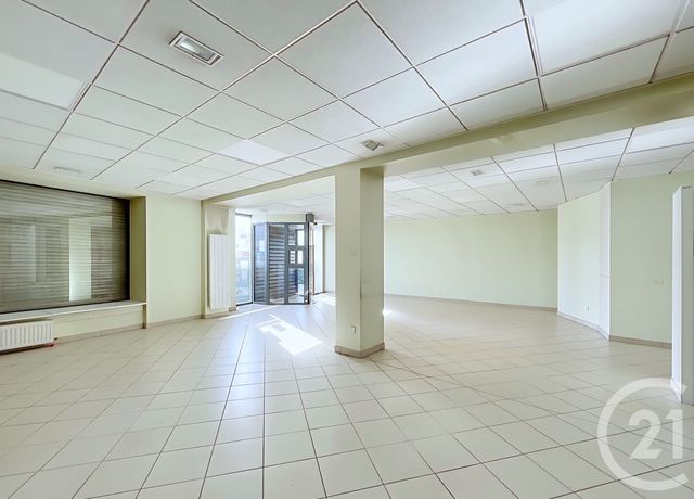 maison à vendre - 4 pièces - 250.0 m2 - LA CHAPELLE EN SERVAL - 60 - PICARDIE - Century 21 Agence Saint-Pierre