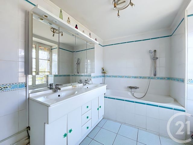 maison à vendre - 4 pièces - 250.0 m2 - LA CHAPELLE EN SERVAL - 60 - PICARDIE - Century 21 Agence Saint-Pierre