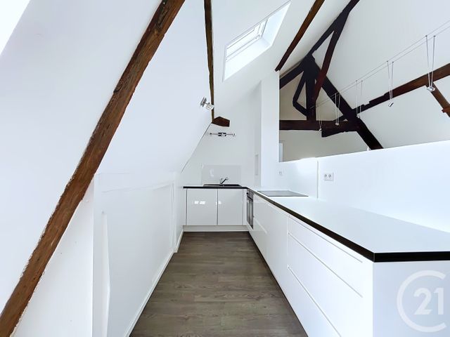 Appartement F2 à vendre - 2 pièces - 51.35 m2 - SENLIS - 60 - PICARDIE - Century 21 Agence Saint-Pierre