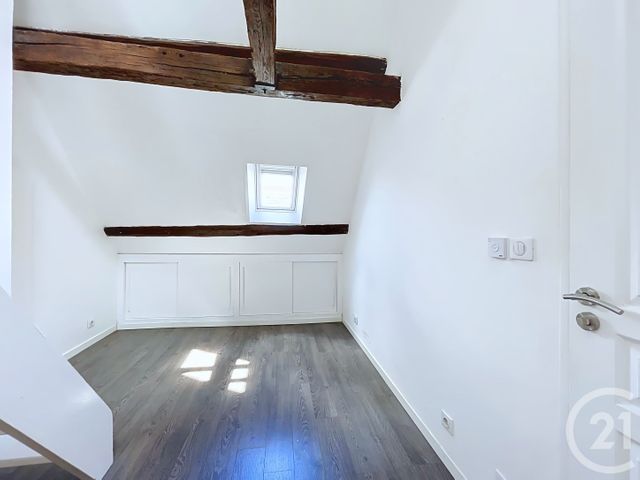 Appartement F2 à vendre - 2 pièces - 51.35 m2 - SENLIS - 60 - PICARDIE - Century 21 Agence Saint-Pierre