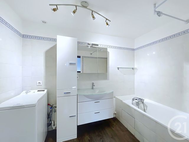 Appartement F2 à vendre - 2 pièces - 51.35 m2 - SENLIS - 60 - PICARDIE - Century 21 Agence Saint-Pierre