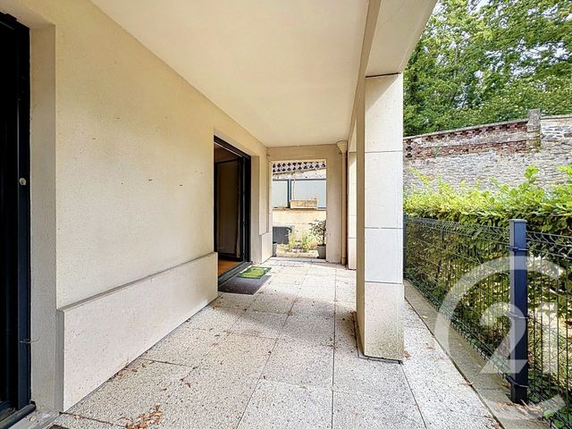 Appartement T4 à vendre - 5 pièces - 100.0 m2 - SENLIS - 60 - PICARDIE - Century 21 Agence Saint-Pierre