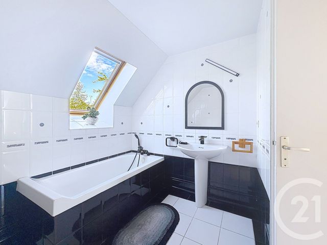 maison à vendre - 6 pièces - 136.0 m2 - SENLIS - 60 - PICARDIE - Century 21 Agence Saint-Pierre