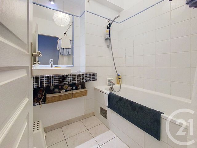 Appartement F3 à louer - 3 pièces - 57.0 m2 - SENLIS - 60 - PICARDIE - Century 21 Agence Saint-Pierre