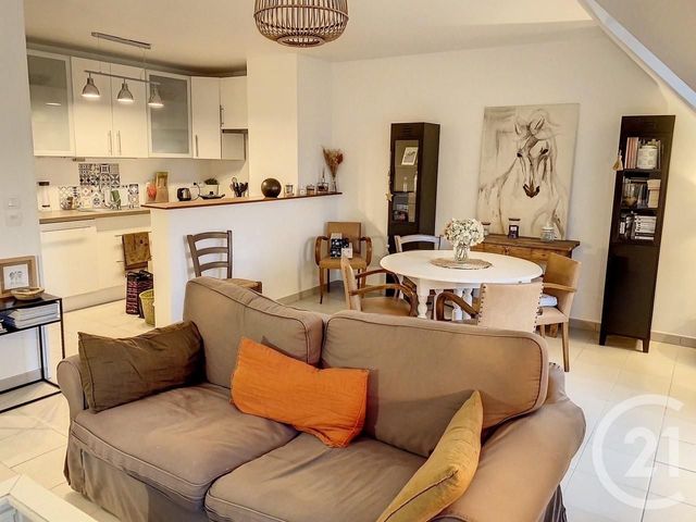 Appartement F2 à vendre - 2 pièces - 51.45 m2 - SENLIS - 60 - PICARDIE - Century 21 Agence Saint-Pierre