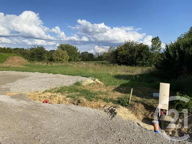 terrain à vendre - 547.0 m2 - VILLENEUVE SUR VERBERIE - 60 - PICARDIE - Century 21 Agence Saint-Pierre