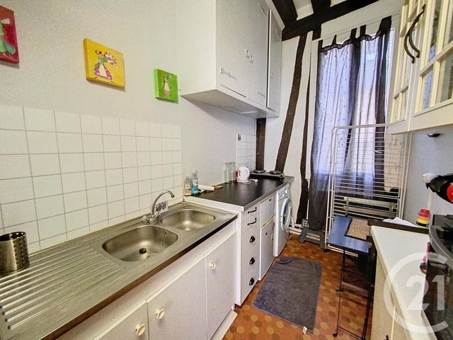 Appartement Studio à louer - 1 pièce - 26.89 m2 - SENLIS - 60 - PICARDIE - Century 21 Agence Saint-Pierre