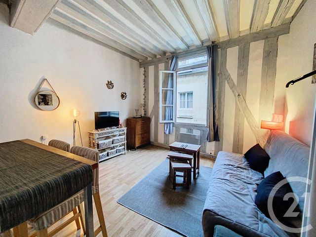 Appartement Studio à louer - 1 pièce - 26.89 m2 - SENLIS - 60 - PICARDIE - Century 21 Agence Saint-Pierre