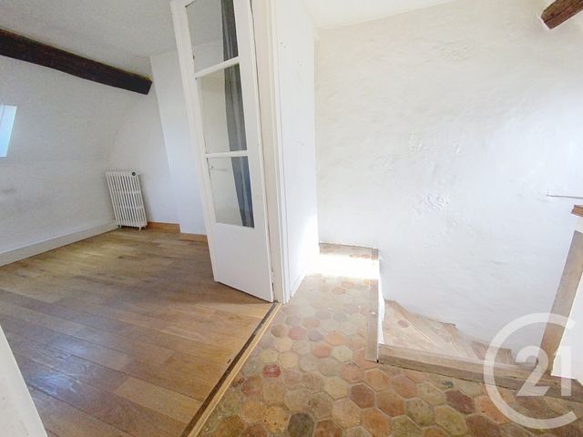 Afficher la photo en grand Appartement F2 à vendre - 2 pièces - 42.74 m2 - SENLIS - 60 - PICARDIE - Century 21 Agence Saint-Pierre