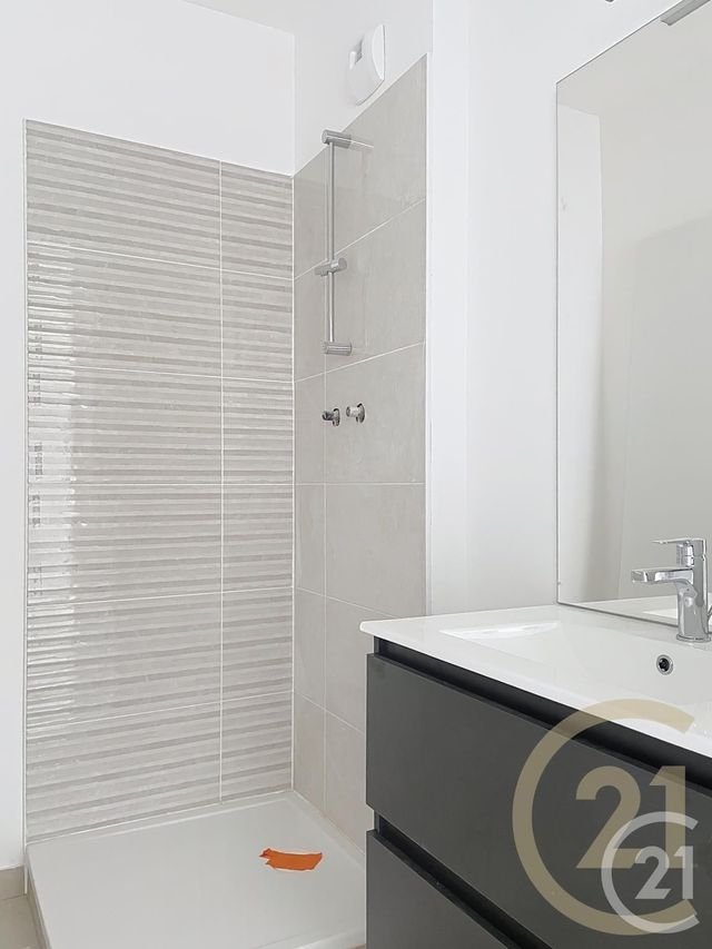 Appartement F4 à vendre - 4 pièces - 80.85 m2 - SENLIS - 60 - PICARDIE - Century 21 Agence Saint-Pierre