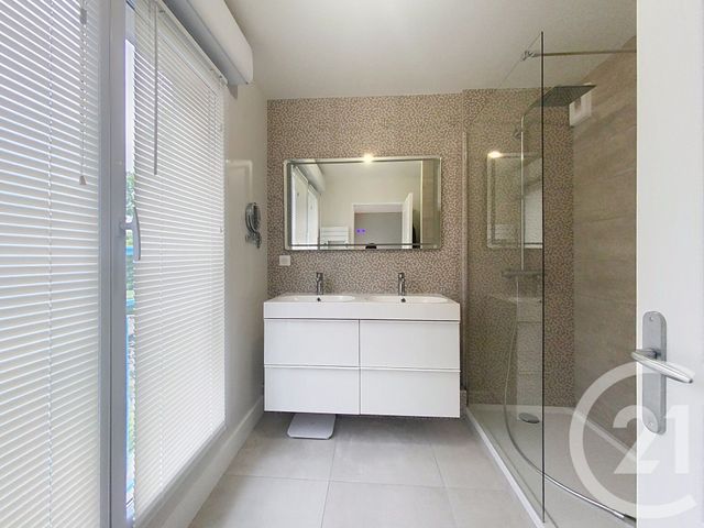 Appartement F4 à vendre - 4 pièces - 142.51 m2 - SENLIS - 60 - PICARDIE - Century 21 Agence Saint-Pierre