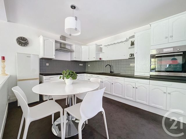 Afficher la photo en grand maison à vendre - 5 pièces - 264.72 m2 - TRICOT - 60 - PICARDIE - Century 21 Agence Saint-Pierre