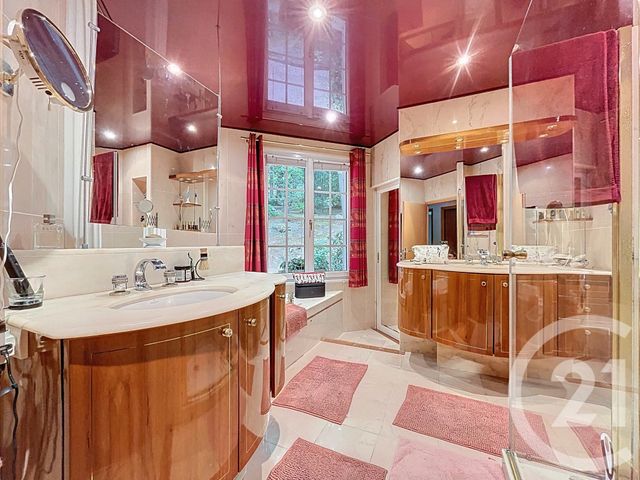 Afficher la photo en grand maison à vendre - 8 pièces - 338.0 m2 - VILLERS SUR COUDUN - 60 - PICARDIE - Century 21 Agence Saint-Pierre