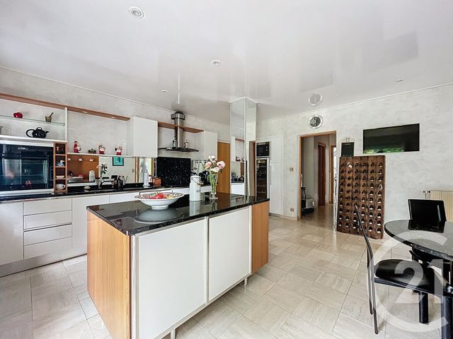 Afficher la photo en grand maison à vendre - 8 pièces - 338.0 m2 - VILLERS SUR COUDUN - 60 - PICARDIE - Century 21 Agence Saint-Pierre