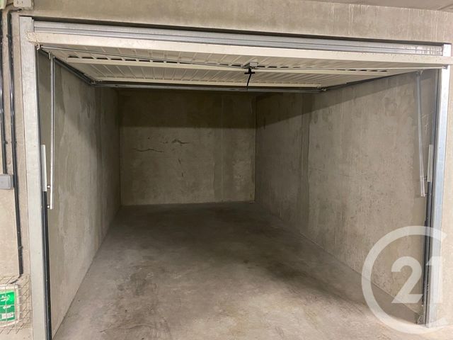 parking à louer - 15.0 m2 - SENLIS - 60 - PICARDIE - Century 21 Agence Saint-Pierre