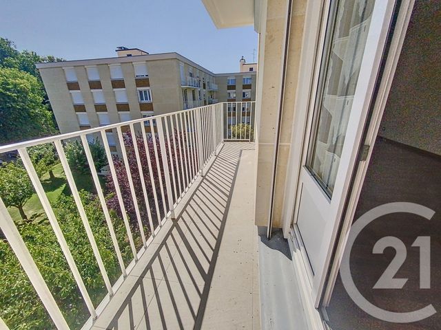 Appartement F3 bis à louer - 4 pièces - 72.27 m2 - SENLIS - 60 - PICARDIE - Century 21 Agence Saint-Pierre