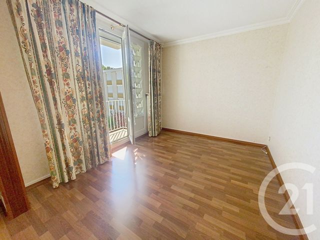 Appartement F3 bis à louer - 4 pièces - 72.27 m2 - SENLIS - 60 - PICARDIE - Century 21 Agence Saint-Pierre