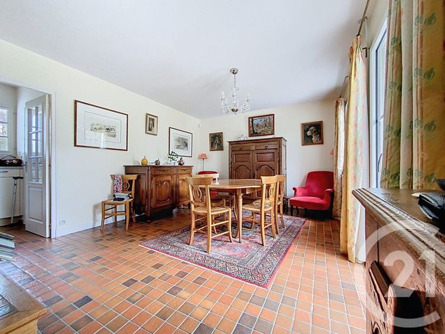 Afficher la photo en grand maison à vendre - 9 pièces - 160.0 m2 - VILLERS ST FRAMBOURG - 60 - PICARDIE - Century 21 Agence Saint-Pierre