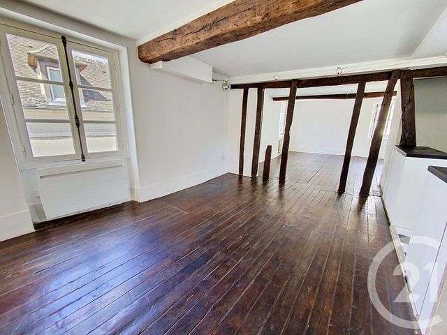 Appartement F3 à vendre - 3 pièces - 61.74 m2 - SENLIS - 60 - PICARDIE - Century 21 Agence Saint-Pierre