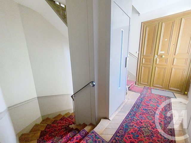 Appartement F2 à vendre - 2 pièces - 71.4 m2 - PARIS - 75010 - ILE-DE-FRANCE - Century 21 Agence Saint-Pierre