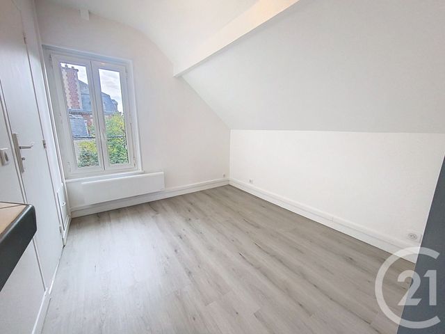 Appartement Studio à louer - 1 pièce - 18.0 m2 - SENLIS - 60 - PICARDIE - Century 21 Agence Saint-Pierre