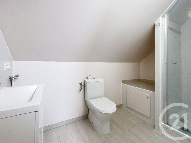 Appartement à vendre - 2 pièces - 28.0 m2 - SENLIS - 60 - PICARDIE - Century 21 Agence Saint-Pierre