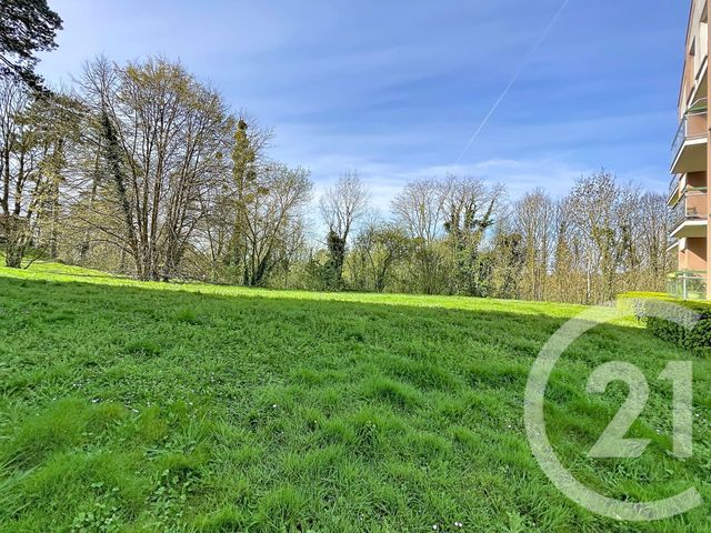 Appartement F1 à vendre - 1 pièce - 24.0 m2 - SENLIS - 60 - PICARDIE - Century 21 Agence Saint-Pierre